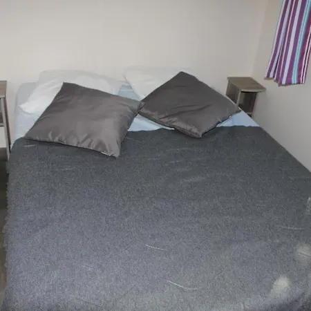 Bungalow G23 *